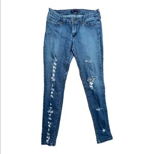 Levi’s l 535 Distressed Skinny Jegging Size 5